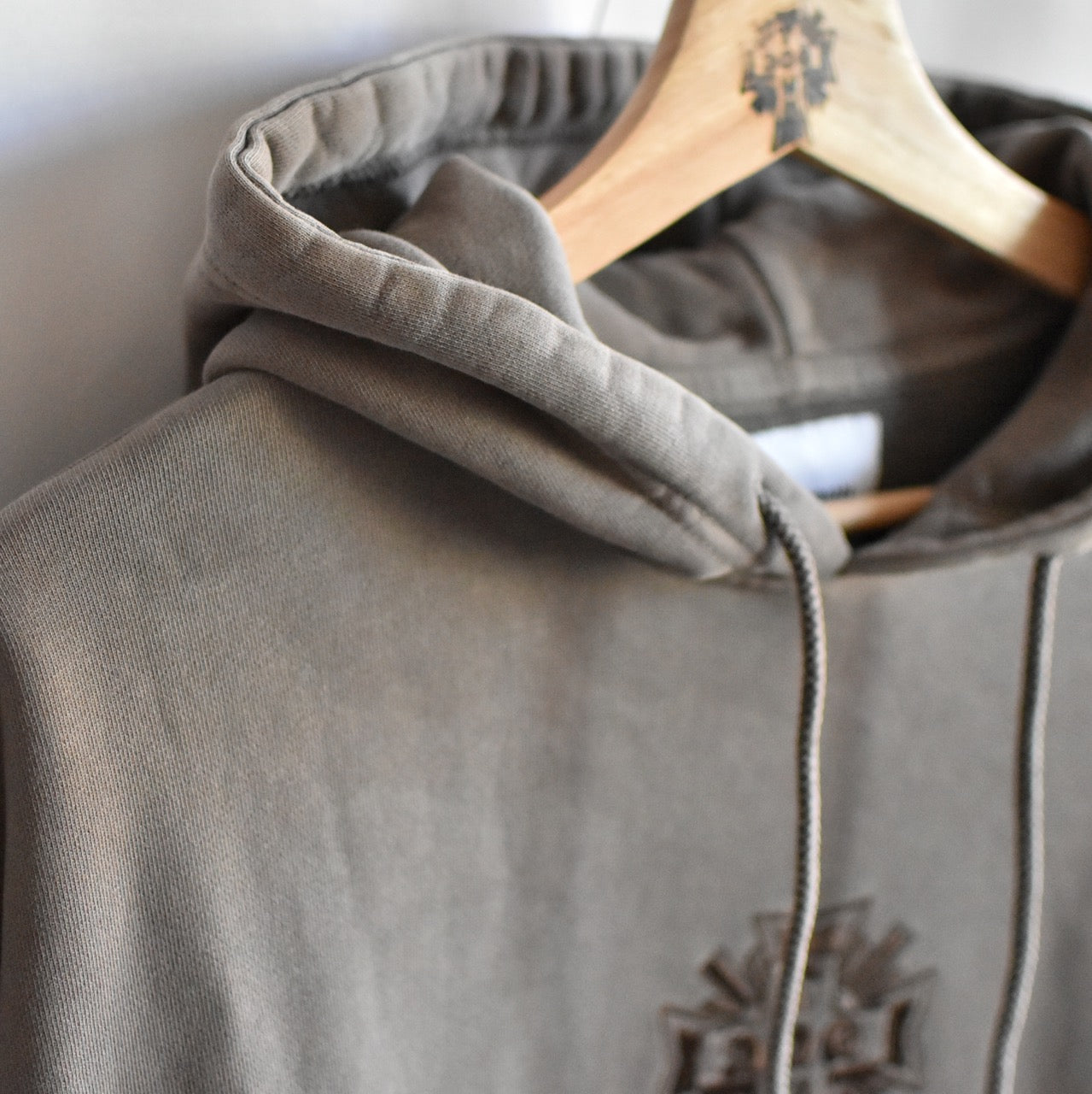 DT PRINT PIGMENT HOODIE