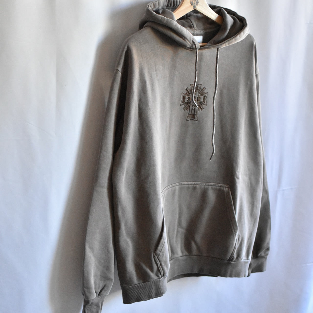 DT PRINT PIGMENT HOODIE