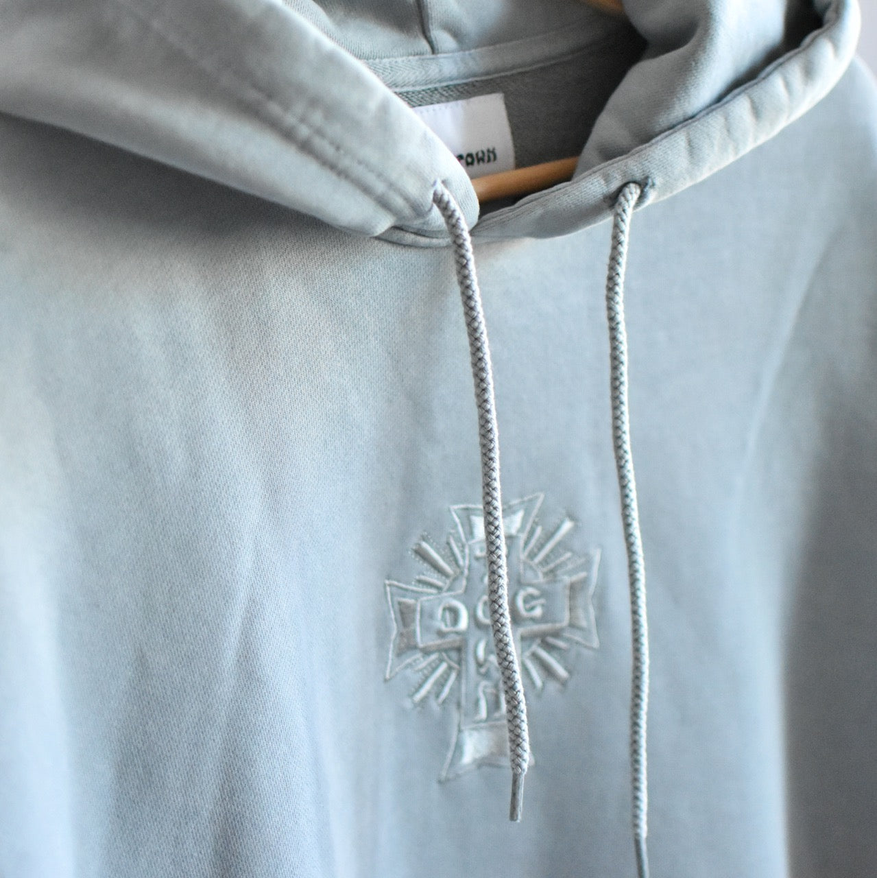 DT PRINT PIGMENT HOODIE