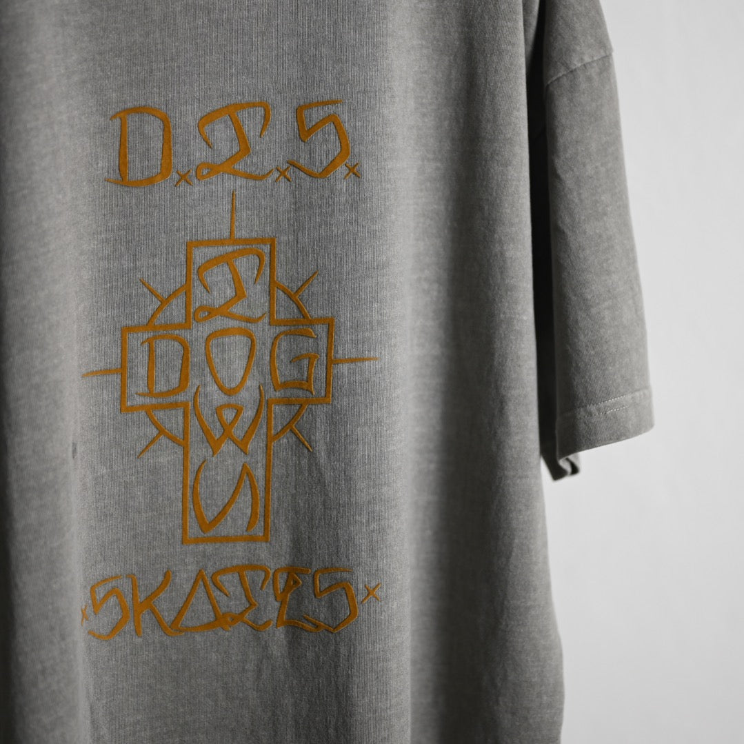 【DOGTOWN】DRAWING CROSS PIGMENT TEE