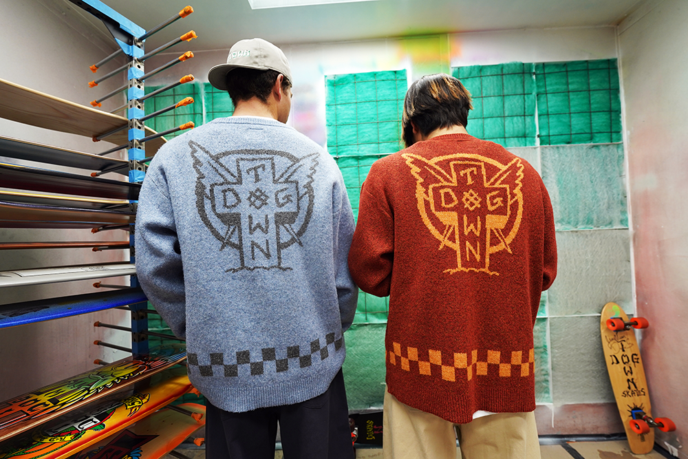 Embroidered logo short visor twill cap