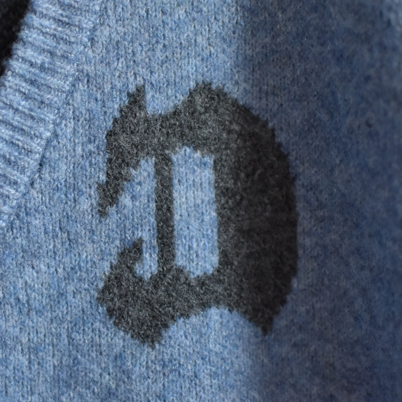 DT SHAGGY KNIT CARDIGAN