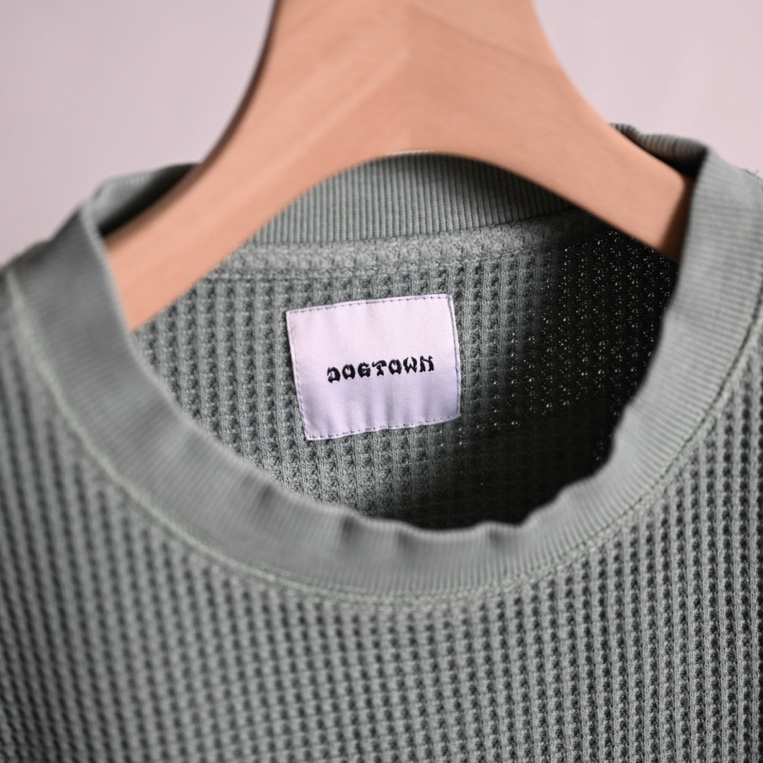 【DOGTOWN】WAFFLE PIGMENT LS TEE *2025年8月入荷予定